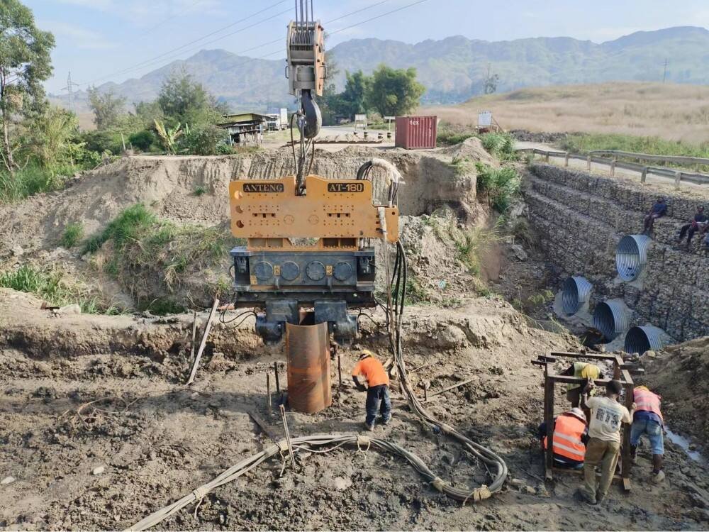 Cimentación de puentes con AT-180